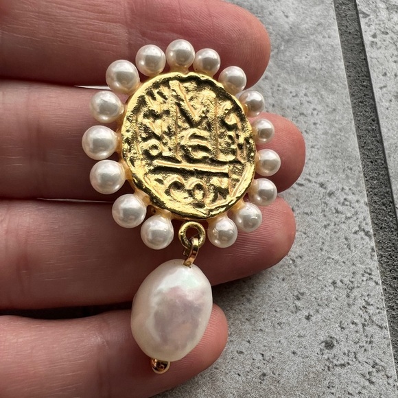 Nicolao Earrings Éliou - pearls - gold - Clip - Picture 2 of 5